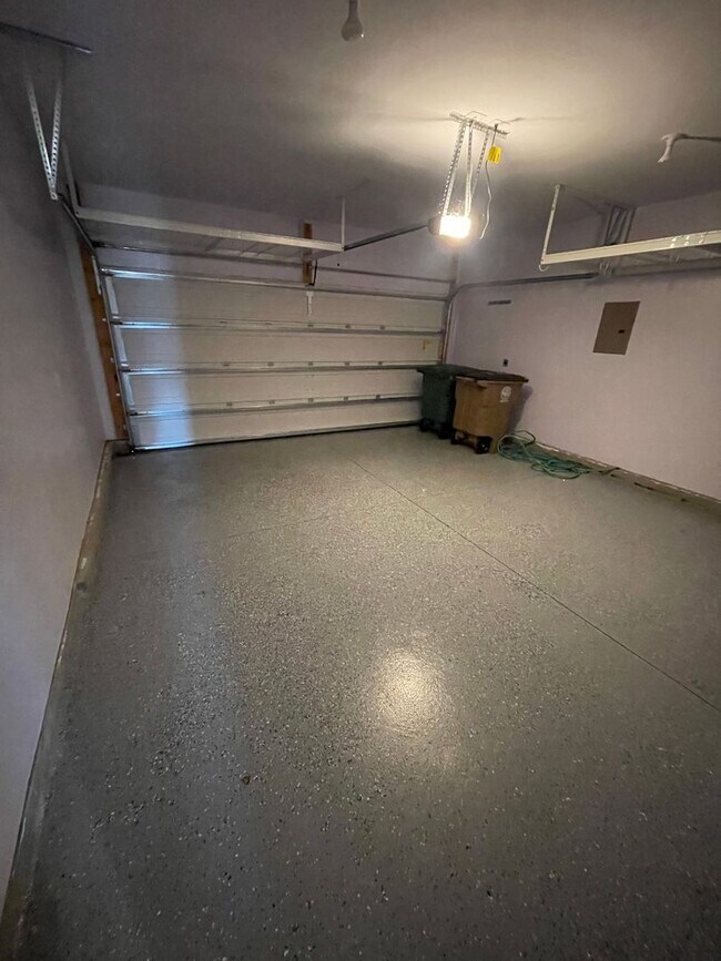 Building Photo - Charming 4 Bedroom Home Located In Cary