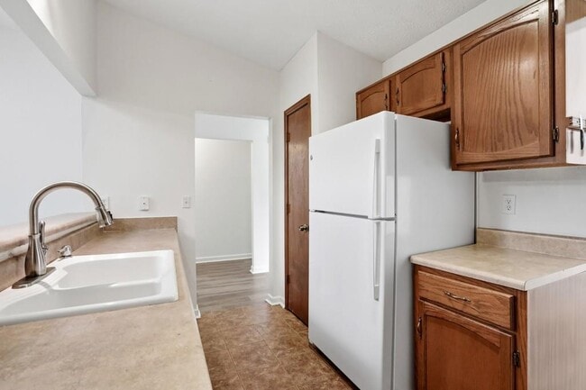 Building Photo - 4061 Keheley Glen Dr