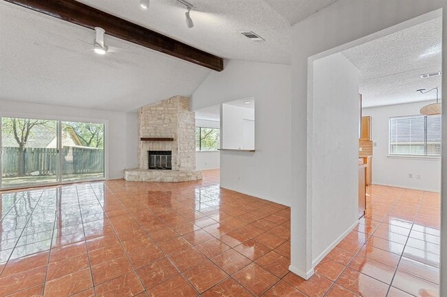 Building Photo - 2923 Norfolk Dr