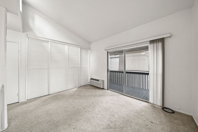 Building Photo - 1246 Walker Ave