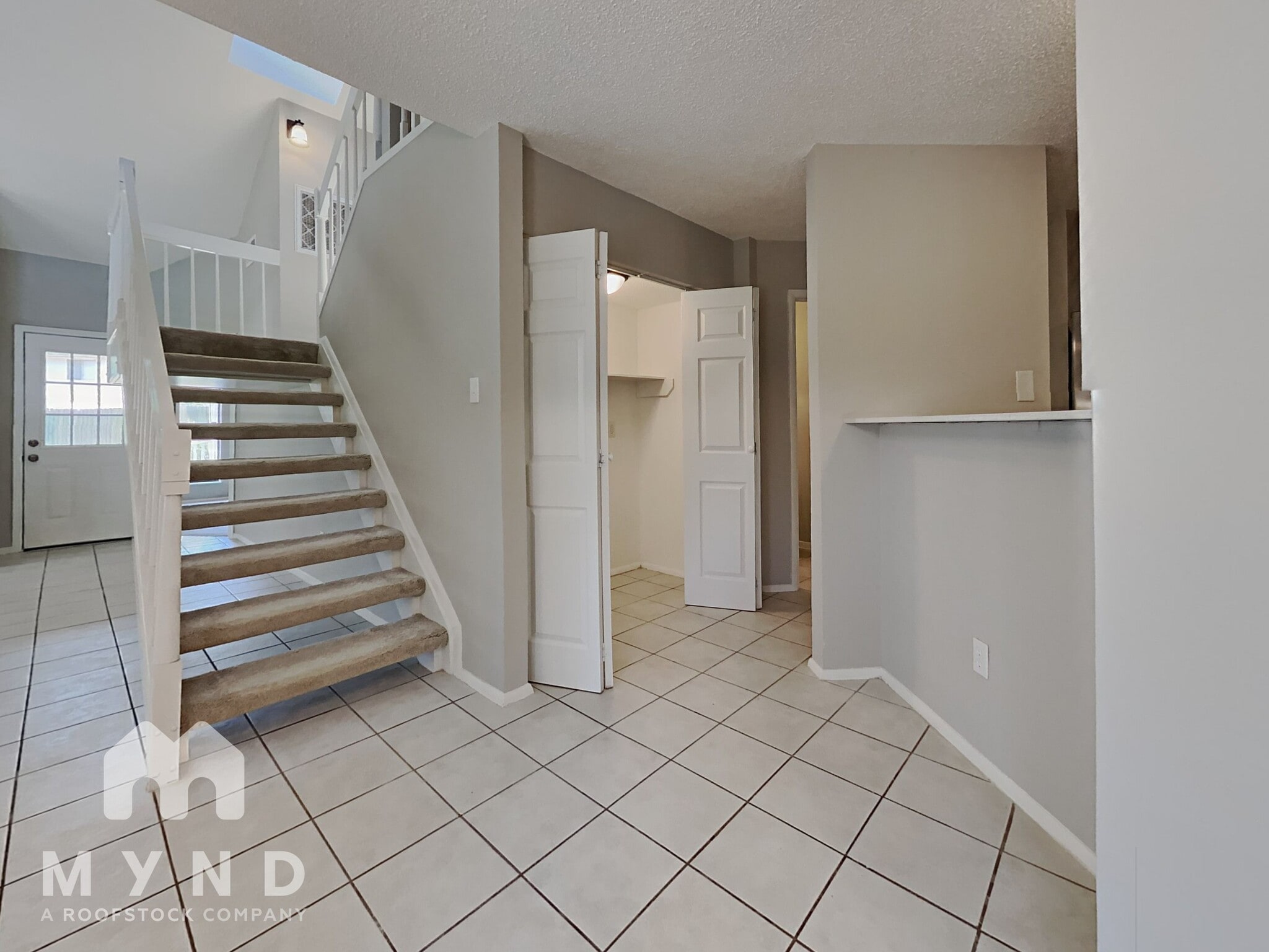 Building Photo - 10826 Riana Dr