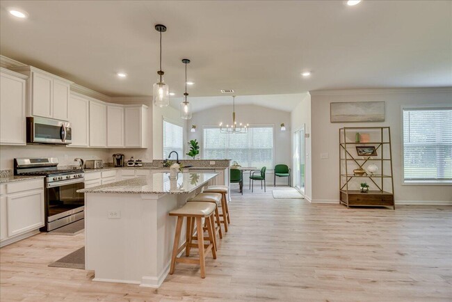 Building Photo - 6233 High Top Ln
