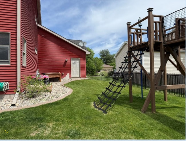Building Photo - 4363 Memorial Cir