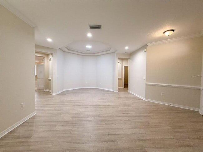 Building Photo - 12947 Runswick Ave
