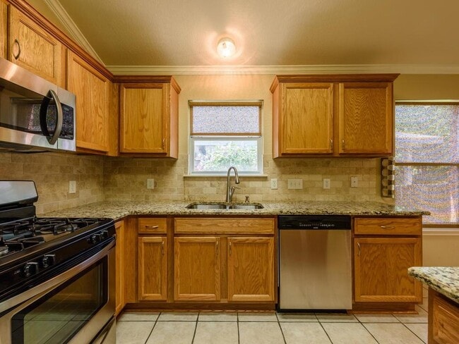 Building Photo - 14616 Springs Edge Dr