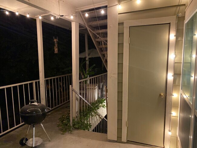 Building Photo - 7151 Gaston Ave