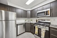 Building Photo - Leverington Court Apartments