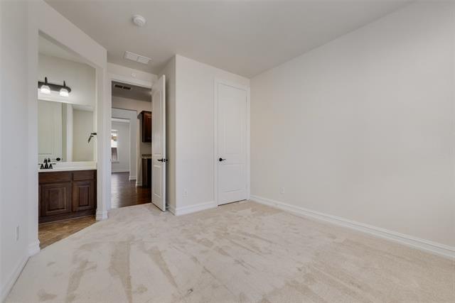 Building Photo - 2911 Redfern Dr