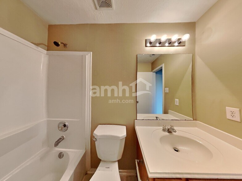 Building Photo - 8030 Echinacea Dr