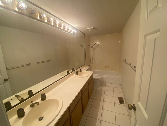 Building Photo - 4932 Buckboard Way