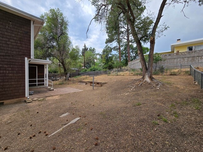 Building Photo - 2205 45th St