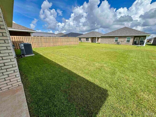Building Photo - 8084 Fir Tree Dr