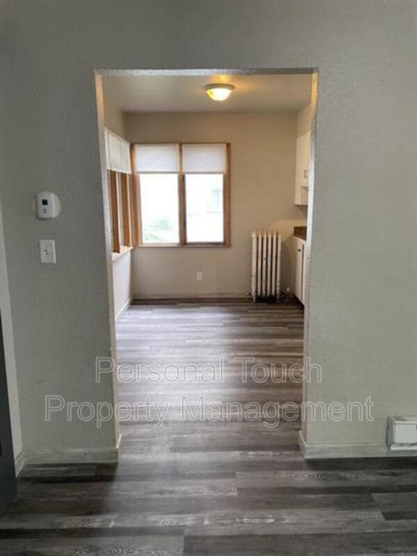 Building Photo - 1026 N University Dr