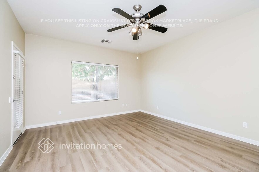 Building Photo - 4823 S Grenoble