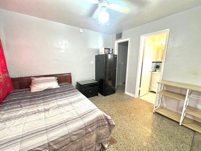 Building Photo - 106 Harvard Rd