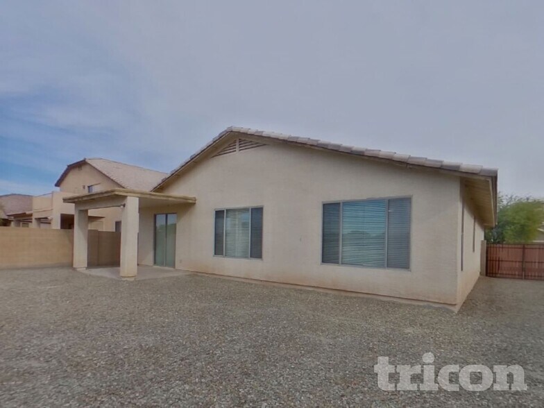 Building Photo - 6624 S 45th Glen