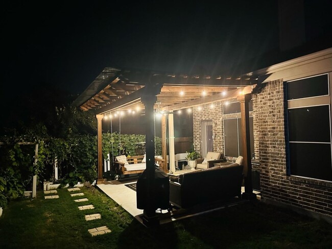 Building Photo - 2448 Elm Valley Dr