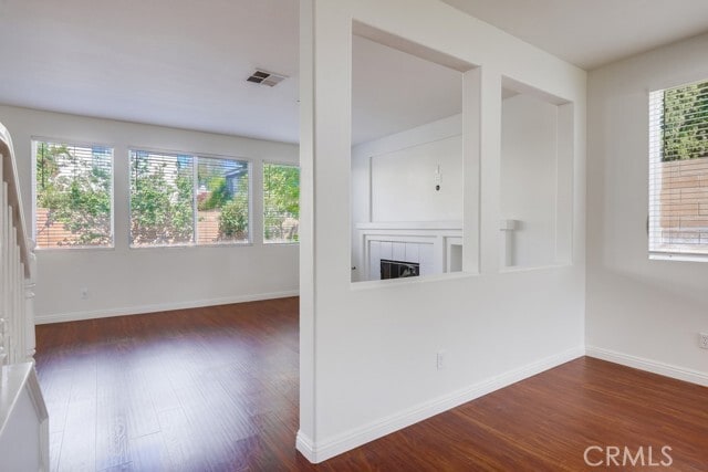 Building Photo - 321 N Riley Ct