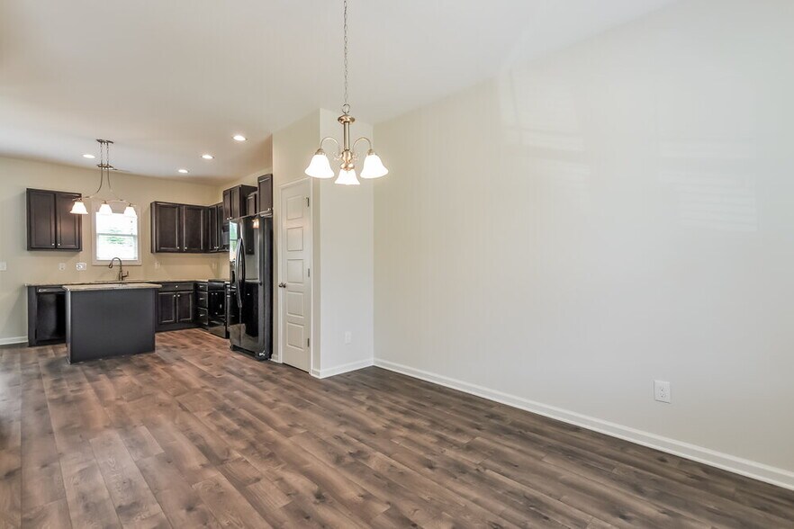 Building Photo - 125 Crawford Pkwy