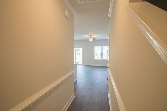 Building Photo - Pooler, GA