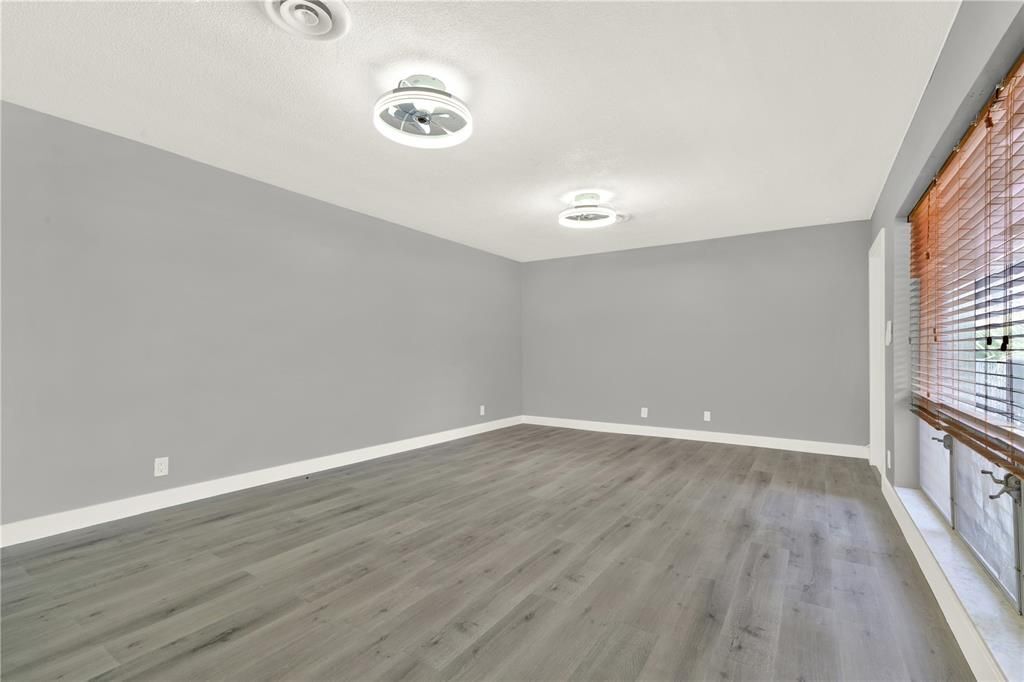 Building Photo - 2864 NE 32nd St