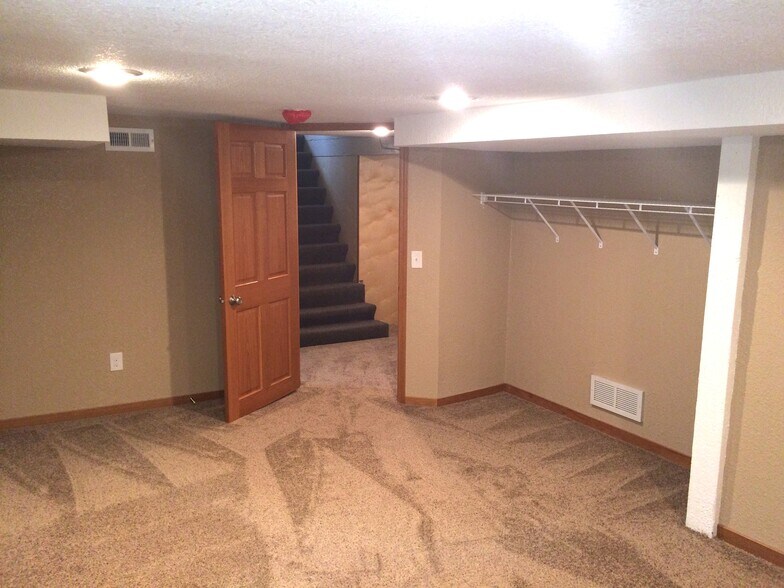 Building Photo - 277 Brimhall St