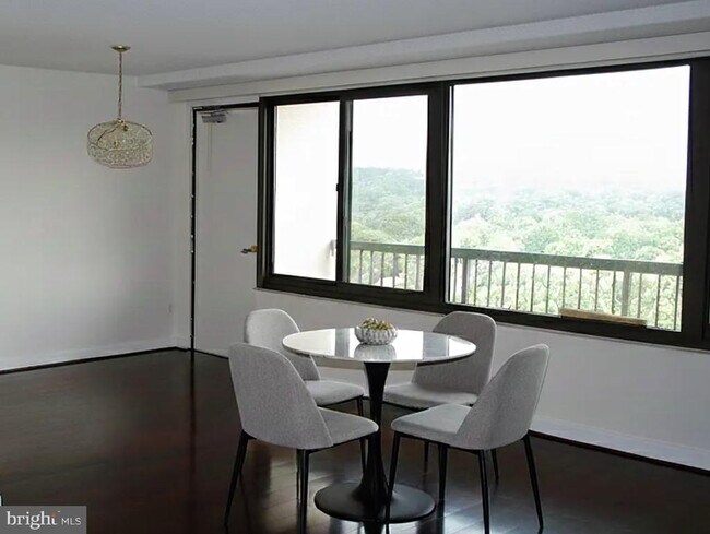 Building Photo - 5500 Holmes Run Pkwy