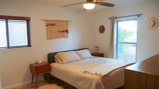 Building Photo - 4815 Oldfort Hill Dr