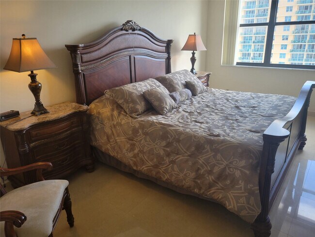 Building Photo - 2401 S Ocean Dr