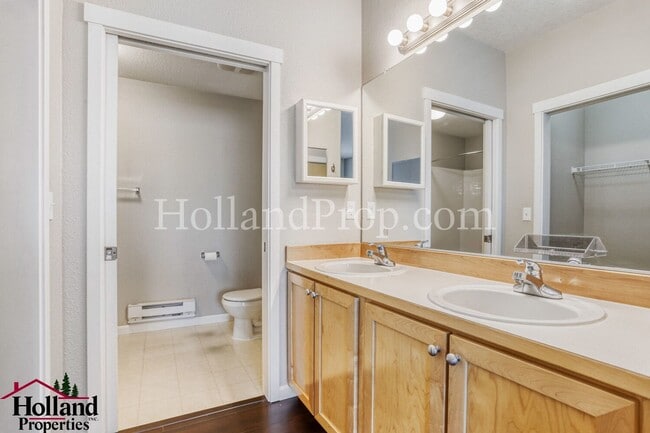 Building Photo - Bright Ground-Floor Condo with Private Patio in Beaverton