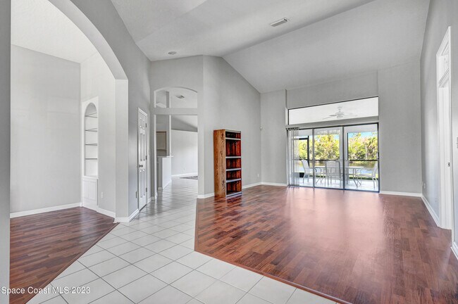 Building Photo - 3643 Bluefield Ave