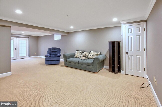 Building Photo - 18414 Garner Ln