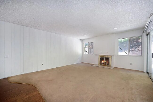 Building Photo - 2645-2649 S Whitney Blvd