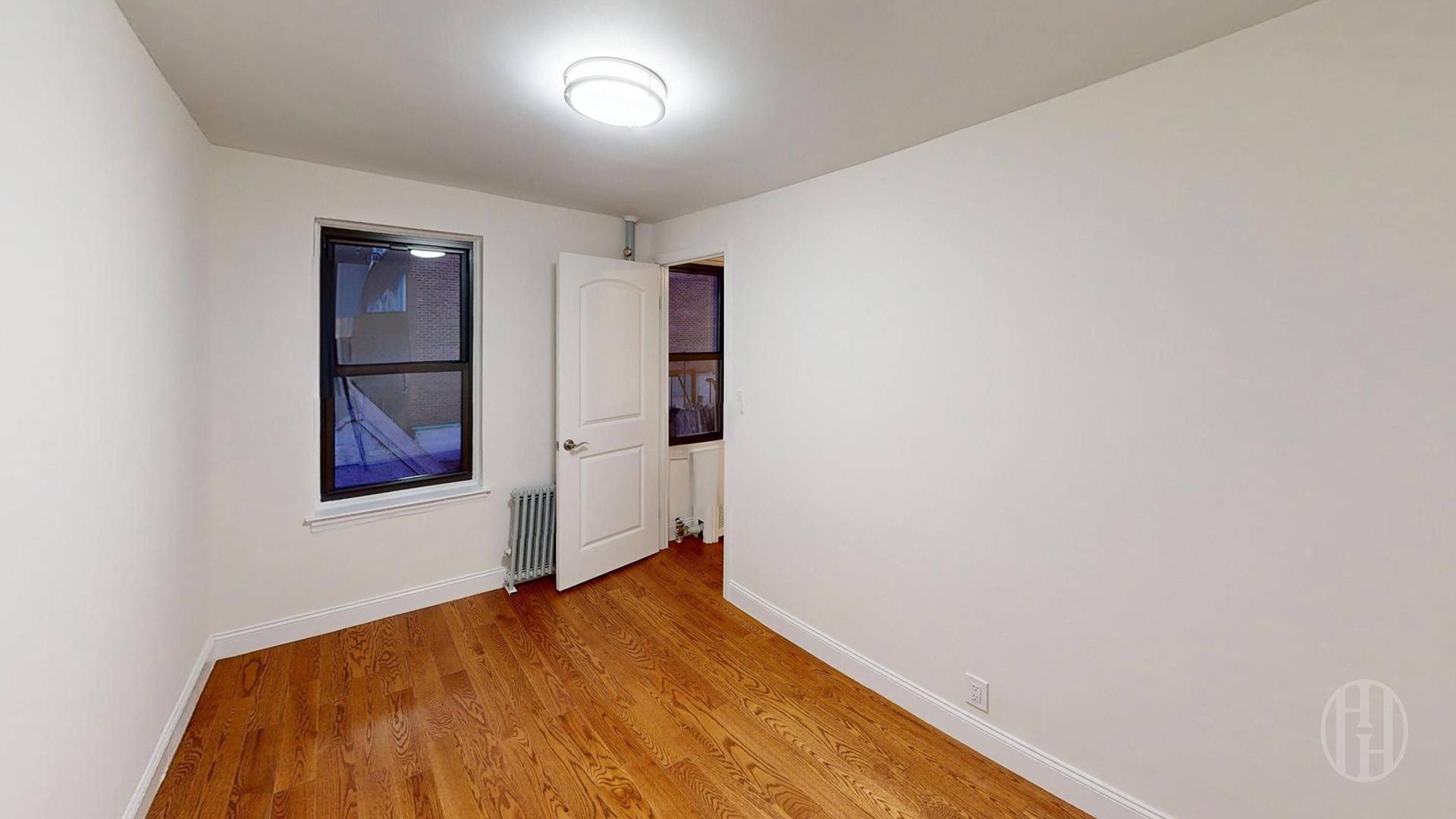 Building Photo - 635 2nd Ave