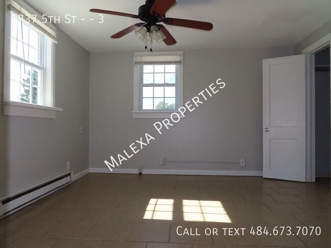 Building Photo - 1737 5th St