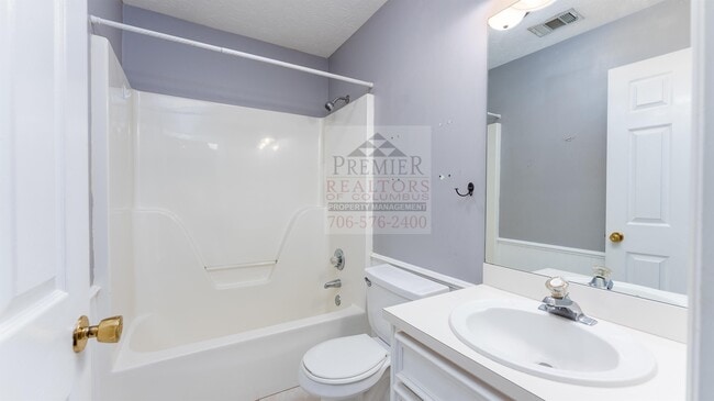 Building Photo - 7039 Stoneybrook Dr