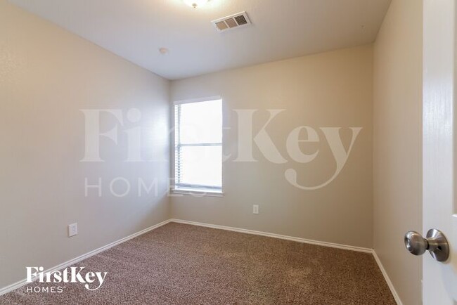Building Photo - 1723 Ryanfeld Dr
