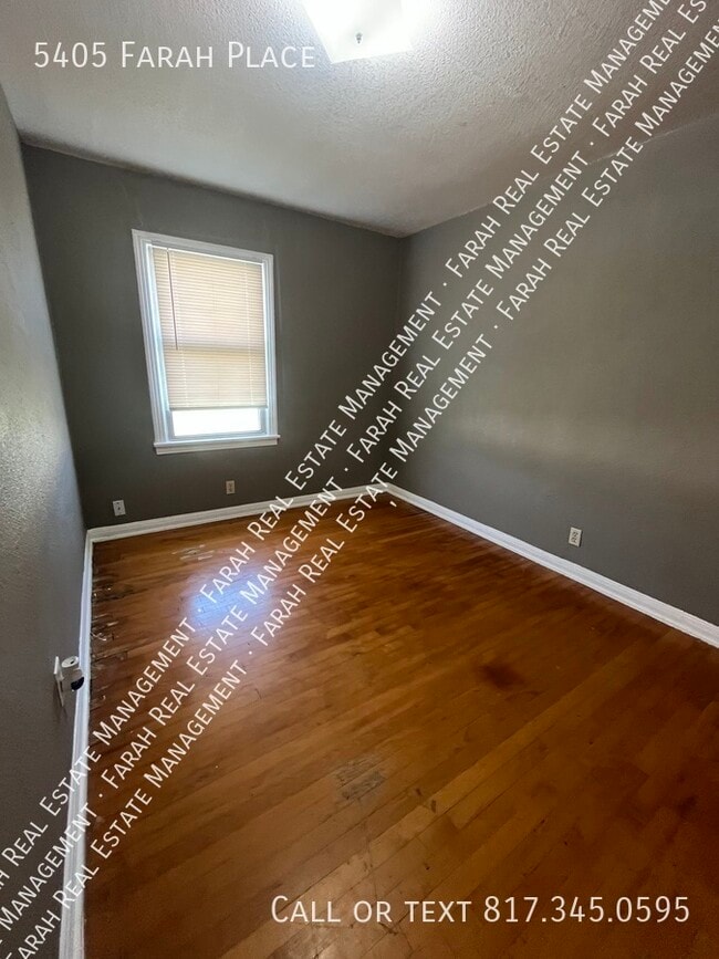 Building Photo - 5405 Farah Pl