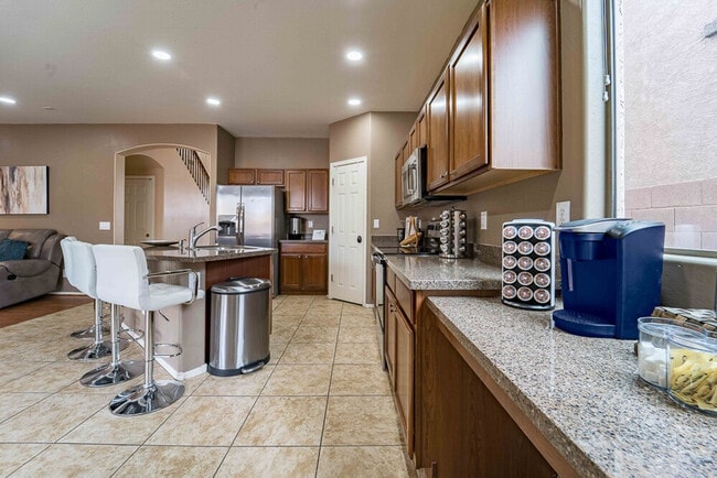 Building Photo - 1761 N St Francis Pl