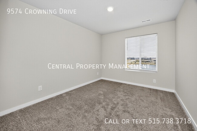 Building Photo - 9574 Crowning Dr