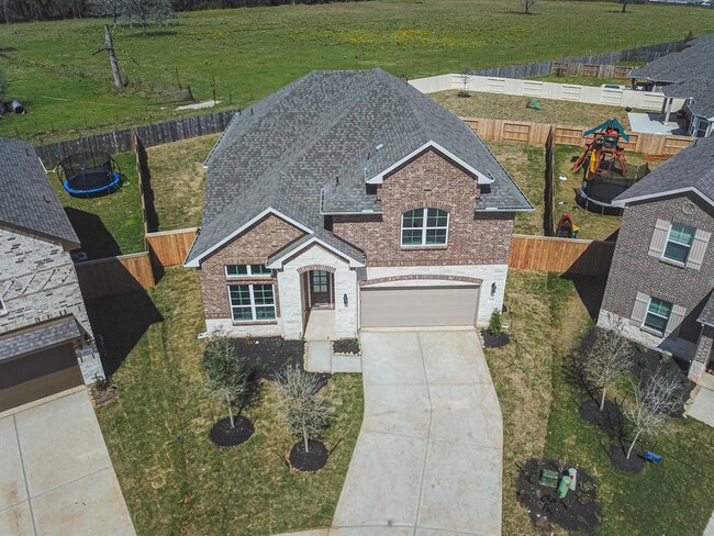 Building Photo - 2016 Woodland Park Ct