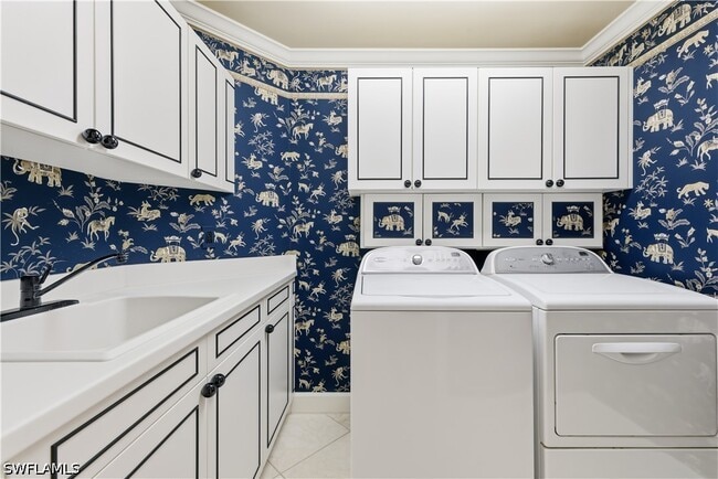 Building Photo - 8990 Bay Colony Dr