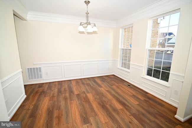 Building Photo - 7001 Chaptico Ct