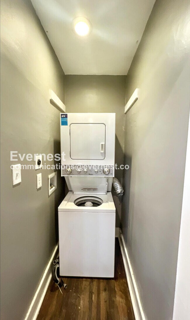 Building Photo - 3421 Indiana Ave