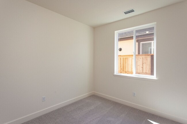 Building Photo - 1260 Grey Owl Dr.