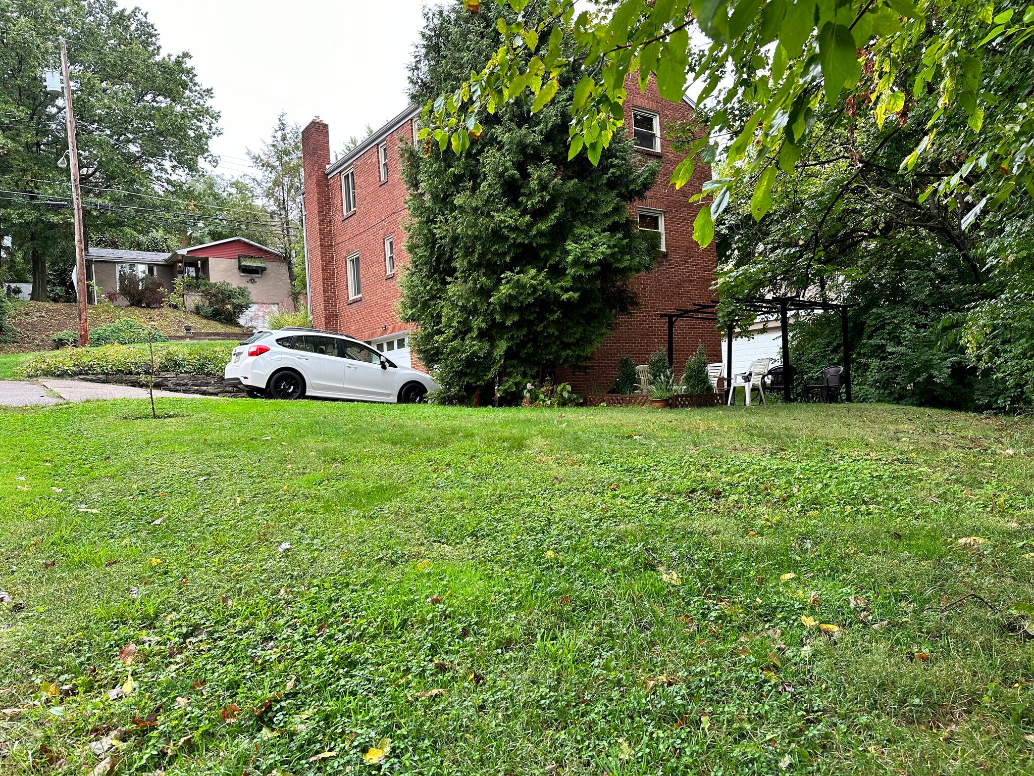 Building Photo - 2751 Dwight Ave