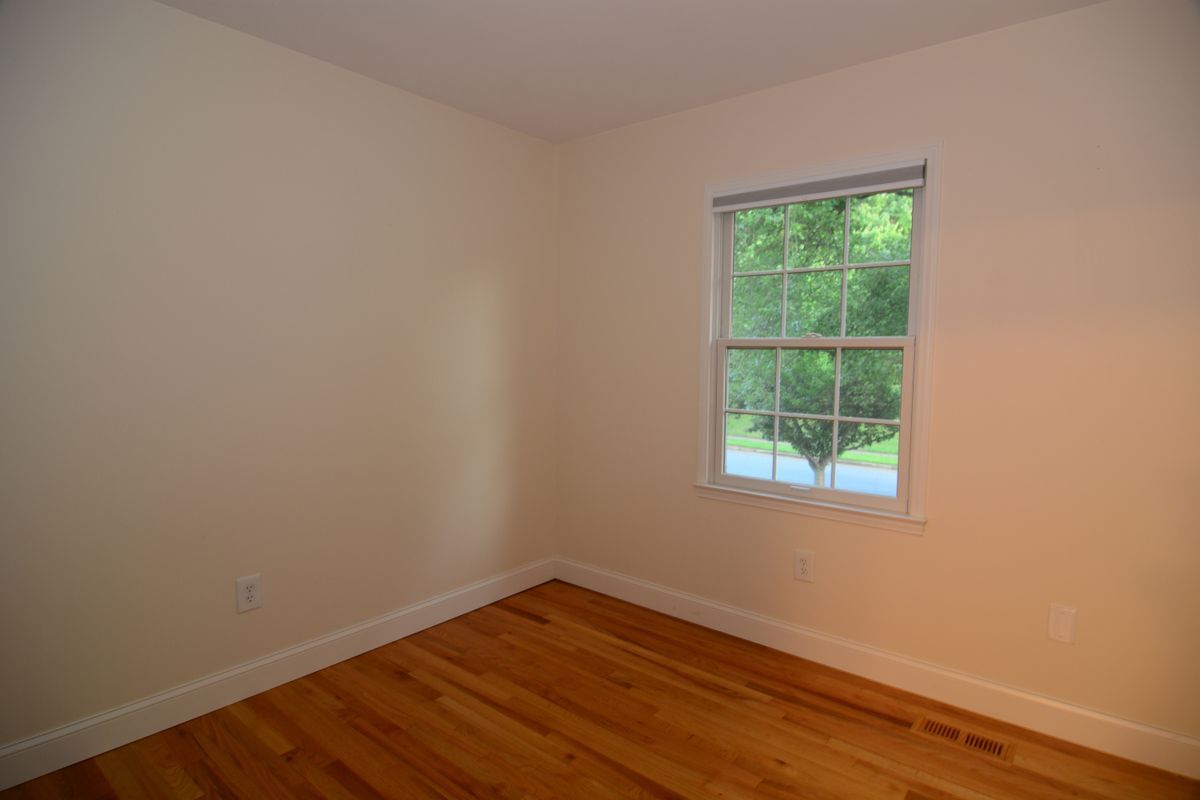 Building Photo - 9416 Gamba Ct