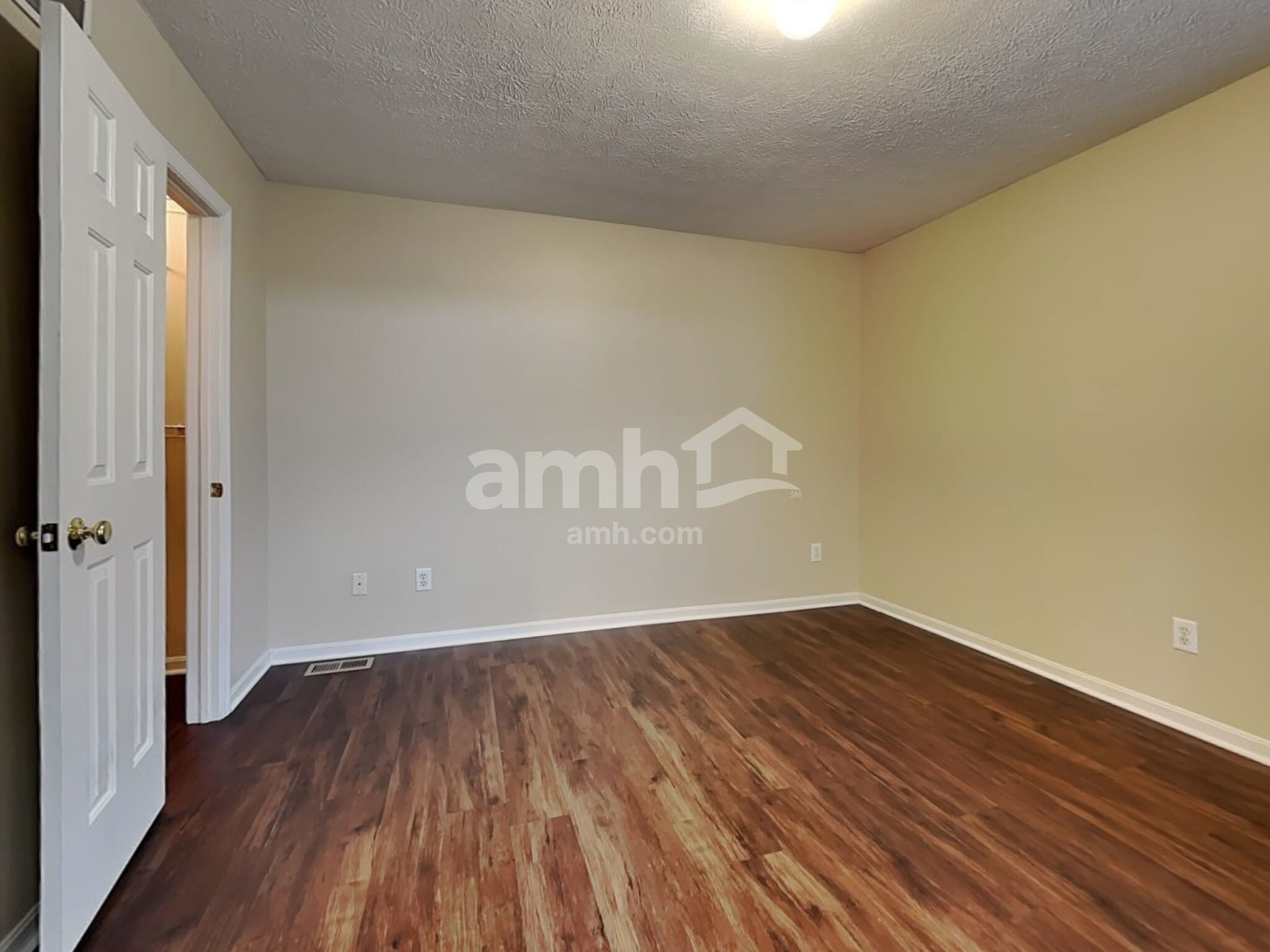 Building Photo - 557 Whispering Pines Pl