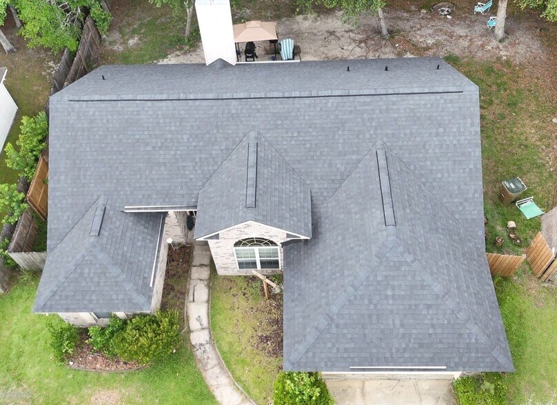 Building Photo - 142 Meadowside Ln