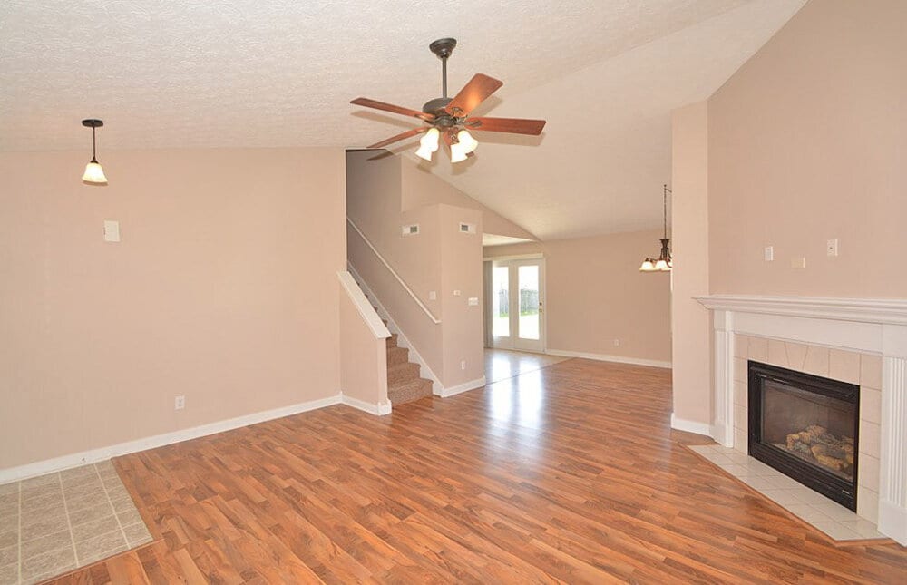 Building Photo - 6917 Tree Top Ln